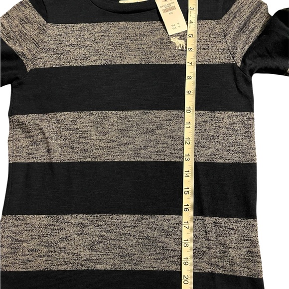 NWT Abercrombie Kids Gray/Navy Striped Top - Picture 6 of 6